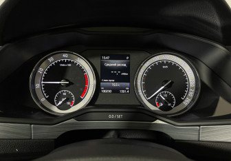 Подержанный автомобиль Skoda Superb Liftback 2021 года (11 фото)