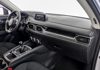 Подержанный автомобиль Mazda CX-5 2019 года (11 фото)