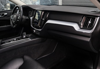 Подержанный автомобиль Volvo XC60 2019 года (7 фото)