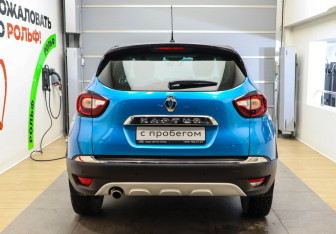 Подержанный автомобиль Renault Kaptur 2017 года (5 фото)