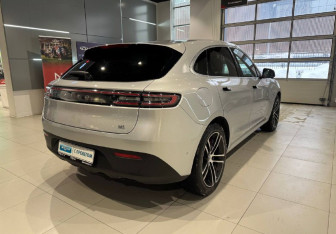 Подержанный автомобиль AITO M5 2023 года (4 фото)