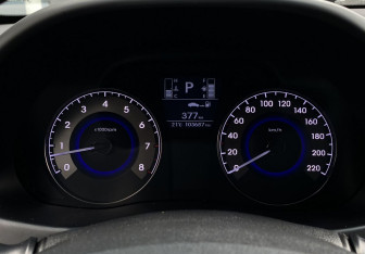 Подержанный автомобиль Hyundai Solaris Sedan 2015 года (22 фото)
