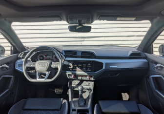 Подержанный автомобиль Audi Q3 2025 года (14 фото)