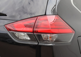 Подержанный автомобиль Nissan X-Trail 2019 года (22 фото)
