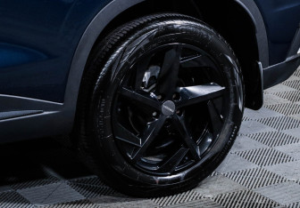 Подержанный автомобиль Omoda C5 2023 года (15 фото)