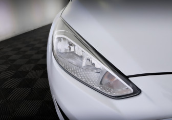 Подержанный автомобиль Ford Focus Sedan 2017 года (17 фото)