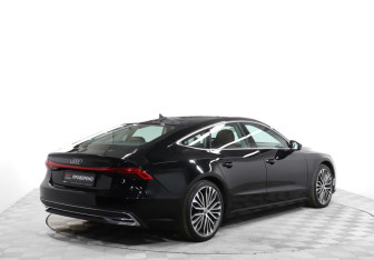 Подержанный автомобиль Audi A7 2018 года (5 фото)