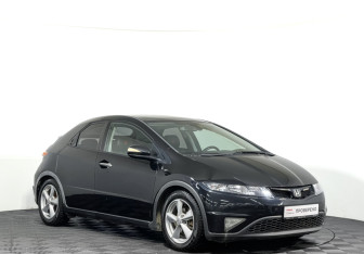Подержанный автомобиль Honda Civic Hatchback 2008 года (3 фото)