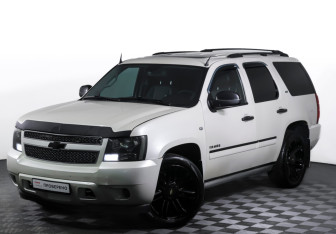 Подержанный автомобиль Chevrolet Tahoe 2012 года (28 фото)