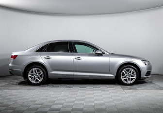 Подержанный автомобиль Audi A4 Sedan 2015 года (4 фото)