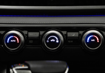 Подержанный автомобиль Changan CS95 2023 года (23 фото)