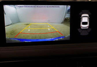 Подержанный автомобиль Genesis G70 2021 года (15 фото)