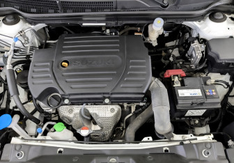 Подержанный автомобиль Suzuki SX4 Hatchback 2021 года (10 фото)