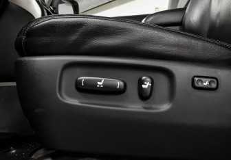 Подержанный автомобиль Toyota Land Cruiser Suv 2013 года (20 фото)