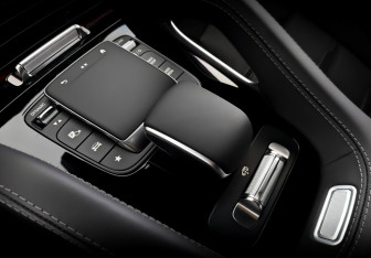 Подержанный автомобиль Mercedes-Benz GLE AMG 2024 года (29 фото)