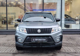 Подержанный автомобиль Suzuki Vitara 2021 года (2 фото)