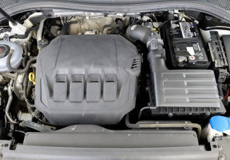 Подержанный автомобиль Volkswagen Tiguan 2021 года (9 фото)