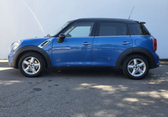 Подержанный автомобиль MINI Countryman 2012 года (8 фото)