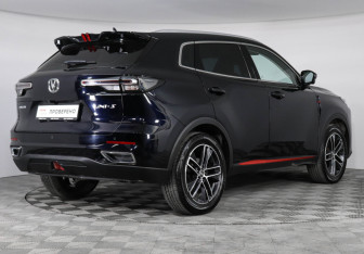 Подержанный автомобиль Changan UNI-S 2024 года (5 фото)