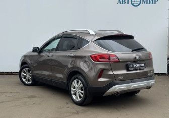 Подержанный автомобиль FAW Besturn X80 2018 года (7 фото)