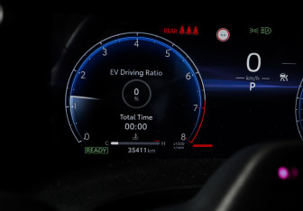 Подержанный автомобиль Toyota Camry Sedan 2024 года (11 фото)