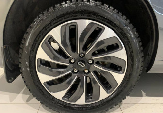 Подержанный автомобиль AITO M7 2023 года (21 фото)