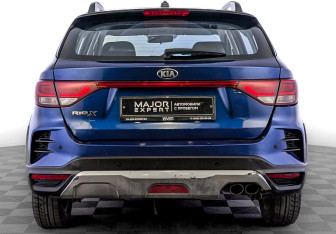 Подержанный автомобиль Kia Rio Hatchback 2021 года (6 фото)