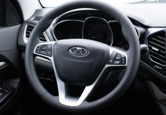 Подержанный автомобиль LADA (ВАЗ) Vesta Wagon 2018 года (15 фото)