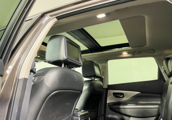 Подержанный автомобиль Nissan Murano Suv 2018 года (15 фото)