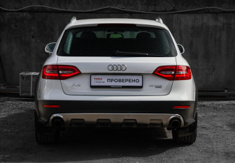 Подержанный автомобиль Audi A4 allroad 2014 года (5 фото)