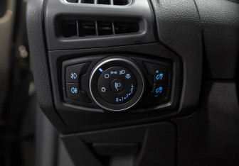 Подержанный автомобиль Ford Focus Hatchback 2017 года (9 фото)