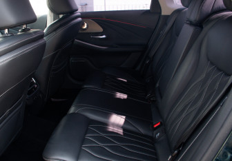 Подержанный автомобиль Chery Arrizo 8 2023 года (9 фото)