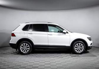 Подержанный автомобиль Volkswagen Tiguan 2018 года (4 фото)