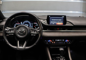 Подержанный автомобиль Mazda 6 Sedan 2021 года (8 фото)