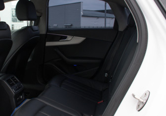 Подержанный автомобиль Audi A4 Sedan 2019 года (11 фото)