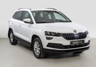 Подержанный автомобиль Skoda Karoq 2020 года (3 фото)