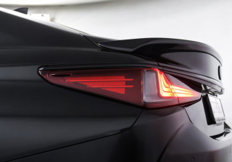 Подержанный автомобиль Lexus ES 2021 года (23 фото)