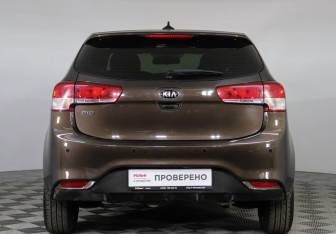 Подержанный автомобиль Kia Rio Hatchback 2017 года (6 фото)