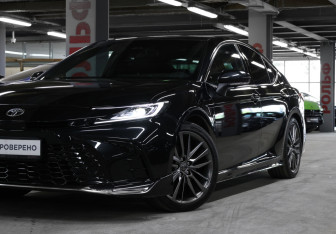 Подержанный автомобиль Toyota Camry Sedan 2025 года (25 фото)