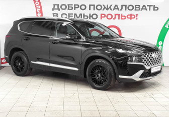 Подержанный автомобиль Hyundai Santa Fe 2022 года (3 фото)