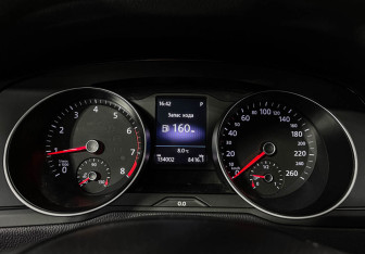 Подержанный автомобиль Volkswagen Passat Sedan 2017 года (11 фото)