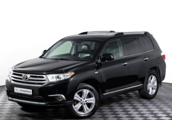 Подержанный автомобиль Toyota Highlander 2012 года (23 фото)