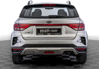 Подержанный автомобиль Kia Rio Hatchback 2021 года (6 фото)