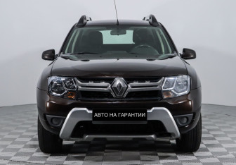 Подержанный автомобиль Renault Duster 2016 года (2 фото)