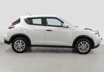 Подержанный автомобиль Nissan Juke 2014 года (4 фото)