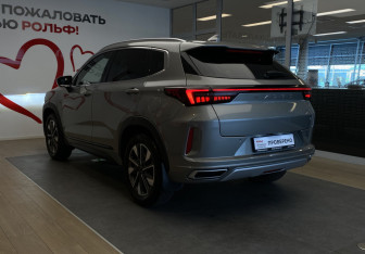Подержанный автомобиль Exeed LX 2024 года (6 фото)