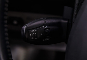 Подержанный автомобиль Peugeot 308 Hatchback 2008 года (3 фото)