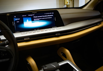 Подержанный автомобиль Changan Hunter Plus 2023 года (21 фото)