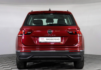 Подержанный автомобиль Volkswagen Tiguan 2021 года (6 фото)