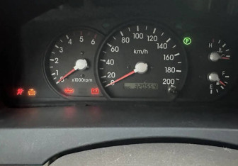 Подержанный автомобиль Kia Sorento 2002 года (30 фото)